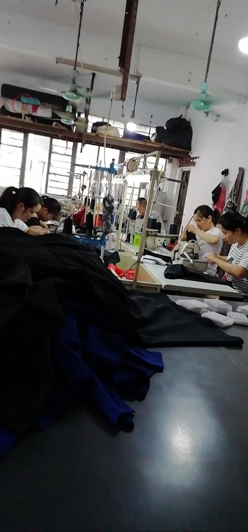 租場地開小型服裝加工廠需要什么手續？一份實用清單指南